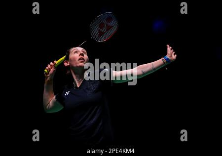 Kirsty Gilmour en action contre Carolina Marin en Espagne le deuxième jour des Championnats de badminton YONEX All England Open à l'Utilita Arena Birmingham. Date de la photo: Mercredi 15 mars 2023. Banque D'Images