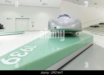 Type 64, construit en 1939, voiture de sport. L'un des trois exemples construits pour la course longue distance Berlin, Rome. Cette voiture de sport est considérée comme l'ancêtre Banque D'Images