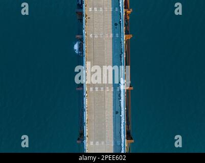 Photo aérienne d'un pont piétonnier près de Poughkeepsie NY au-dessus de l'Hudson River Banque D'Images