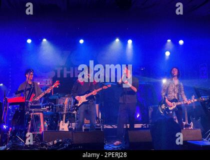 Danny Goffey et son groupe soutiennent Reverend & The Makers au Concorde 2 - 2nd février 2023 - Brighton & Hove, East Sussex, Royaume-Uni Banque D'Images