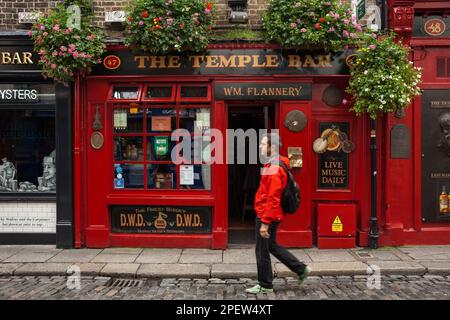 Le bar Temple à Dublin Banque D'Images