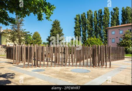 Partage jardin ouvert au village de Capannori, province de Lucca, Toscane, Italie - labyrinthe sur la route de la via Francigena à Rome Banque D'Images