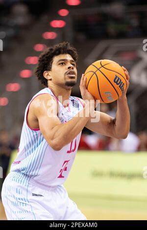 Bonn, Allemagne. 14th mars 2023. Collin MALCOLM (BON, mi.) sur le ballon, lancer, lancer librement, simple action. Score final 85:75, paniers de la Ligue des Champions de basket-ball/Telekom Bonn-BAXI Manresa/BONN vs MANN/Round of 16 - Groupe J/5th, dans le TELEKOMMOME, on 14 mars 2023 Credit: dpa/Alamy Live News Banque D'Images