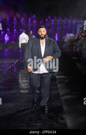 Miami, États-Unis. 15th mars 2023. DJ Khaled marche sur la piste du spectacle de mode Hugo Boss lors de la collection Printemps été 2023 à Miami FL sur 15 mars 2023. (Photo de Jonas Gustavsson/Sipa USA) crédit: SIPA USA/Alay Live News Banque D'Images