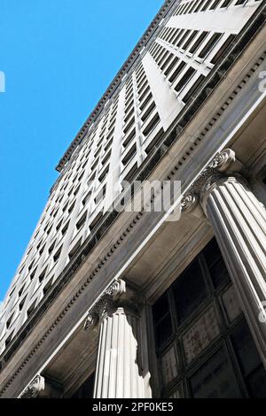 Achevé en 1924, l'ancien Huntington Bank Building, situé dans le centre-ville de Cleveland, en Ohio, est un immeuble de 24 étages à l'horizon avec plus de 1 millions de pieds carrés. Banque D'Images