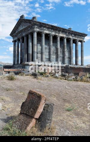 Temple du Soleil hellénistique classique de Garni, province de Kotayk, Arménie, Caucase, Moyen-Orient Banque D'Images