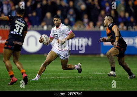 David Fusitu’A de Leeds Rhinos en action pendant le match de la Super League de Betfred à la Jungle du mend-A-looder, Castleford. Date de la photo: Jeudi 16 mars 2023. Banque D'Images