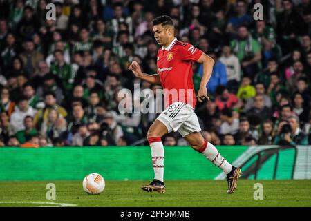 Casemiro court avec le ballon lors de l'UEFA Europa League Round of 16, 2nd Leg Real Betis vs Manchester United au stade Benito Villamarín, Séville, Espagne, 16th mars 2023 (photo de Samuel Carreño/News Images), le 3/16/2023. (Photo de Samuel Carreño/News Images/Sipa USA) crédit: SIPA USA/Alay Live News Banque D'Images