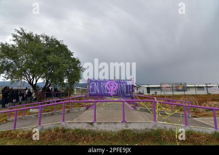 Non exclusif: 16 mars 2023 à Lerma , Mexique : étudiants du campus de l'Université autonome métropolitaine de Lerma, fermé les accès et demandé Banque D'Images