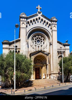 Nice, France - 7 août 2022 : Eglise Saint Pierre d'Arene Eglise Pierre rue de France dans le quartier historique le carré d'Or de Nice Banque D'Images