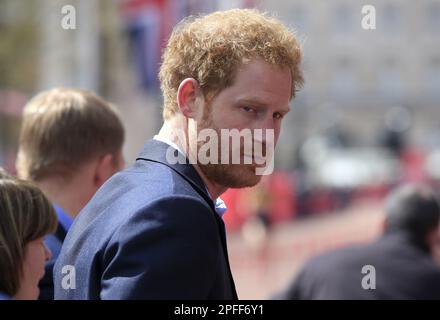 Photo du dossier datée du 24/4/2016 du duc de Sussex. La dernière audience dans la réclamation en diffamation du duc contre l'éditeur du Mail dimanche sur un article sur la contestation du duc contre le Home Office au sujet des dispositions de sécurité doit avoir lieu à la haute Cour. Harry poursuit Associated Newspapers Limited (ANL) au sujet d'un article sur sa réclamation séparée de la haute Cour concernant les arrangements de sécurité pour lui-même et sa famille lorsqu'ils sont au Royaume-Uni. ANL conteste la réclamation. Date de publication : vendredi 17 mars 2023. Banque D'Images