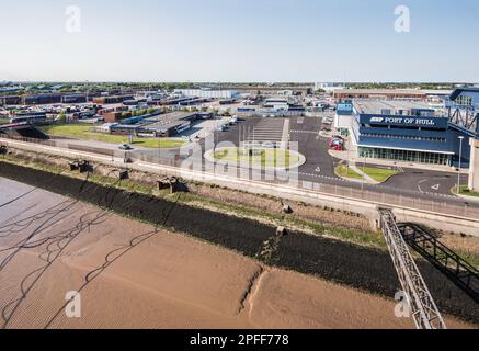 Le port de Hull, pris d'un ferry de voiture de cross-Channel. Banque D'Images