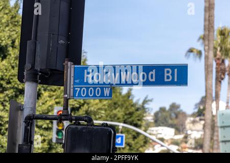 Le panneau de rue hollywood Boulevard à Hollywood California USA sur 5 février 2023 Banque D'Images