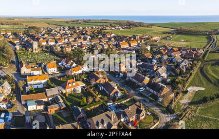Flamborough, l'endroit idéal pour les amoureux de la nature et ceux qui aiment le plein air. tir de drone pittoresque. Photo de haute qualité Banque D'Images