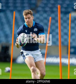 Murrayfield, Édimbourg. 17/03/2023, 17th mars 2023: Guinness six Nations 2023. ScotlandÕs Huw Jones pendant la course de l'équipe d'Écosse, BT Murrayfield, Édimbourg. Crédit : Ian Rutherford Alay Live News Banque D'Images