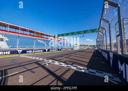 Melbourne, Victoria, Australie. 17th mars 2023. MELBOURNE, AUSTRALIE - MARS 17 2022 : construction de circuits et préparation du Grand Prix d'Australie de Formule 1 2023 qui se tiendra de 30 mars à 2 avril 2023. (Credit image: © Chris Putnam/ZUMA Press Wire) USAGE ÉDITORIAL SEULEMENT! Non destiné À un usage commercial ! Banque D'Images