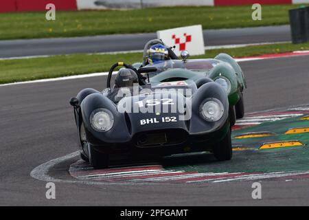 John Spiers, Chris Ward, Lister Jaguar Knobbly, RAC Woodcote Trophy et Stirling Moss Trophy pour les voitures de sport avant 56 et avant 61, une course d'une heure avec t Banque D'Images