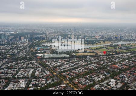 Vue aérienne du lac Albert Park, Melbourne, Victoria, Australie Banque D'Images