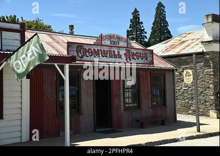 Le bureau de presse original de Cromwell Argus, une exposition dans le quartier du patrimoine de Cromwell. Il a été publié à la fin de 1860s. Banque D'Images