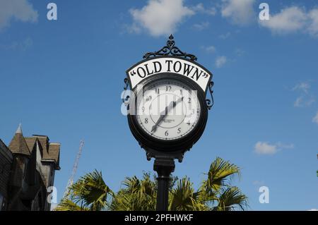 KISSIMMEE/ORLANDO/FLORIDE/ÉTATS-UNIS - 30, NOVEMBRE 2017. Visiteur et voyageurs visitant la vieille ville i Kissimmee Florida USA (Photo.Francis Dean/Dean Pictures) Banque D'Images