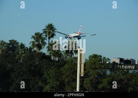 TEMPA / FLORIDE / ETATS-UNIS - 02 DÉCEMBRE 2017. Vol commercial British Airways atterrissant à l'aéroport international de Tempa, en Floride, aux États-Unis (Photo.Francis Dean/Dean Pictures) Banque D'Images