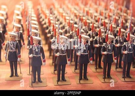 Valence, Espagne - 15 mai 2014 : figurines miniatures historiques de soldats dans l'armée franco au Musée l'Iber, point d'intérêt sélectif Banque D'Images