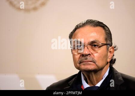 Mexico, Mexique. 16th mars 2023. Le directeur de Petroleos Mexicanos, Octavio Romero à la conférence de presse du président du Mexique, Andres Manuel Lopez Obrador devant les journalistes au Palais National de Mexico. Sur 16 mars 2023 à Mexico, Mexique (photo par Luis Barron/Groupe Eyepix/Sipa USA) crédit: SIPA USA/Alay Live News Banque D'Images