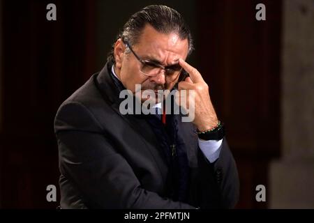 Mexico, Mexique. 16th mars 2023. Le directeur de Petroleos Mexicanos, Octavio Romero à la conférence de presse du président du Mexique, Andres Manuel Lopez Obrador devant les journalistes au Palais National de Mexico. Sur 16 mars 2023 à Mexico, Mexique (photo par Luis Barron/Groupe Eyepix/Sipa USA) crédit: SIPA USA/Alay Live News Banque D'Images