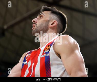 Sabadell, Barcelone, Espagne. 17th mars 2023. Barcelone Espagne 17.03.2023 Facundo Campazzo ( Crvenza Zveda Belgrade ) regarde pendant le match de l'Euroligue de basket entre le FC Barcelone et Crvenza Zveda Belgrade au Palau Blaugrana le 17 mars 2022 à Barcelone. (Credit image: © Xavi Urgeles/ZUMA Press Wire) USAGE ÉDITORIAL SEULEMENT! Non destiné À un usage commercial ! Crédit : ZUMA Press, Inc./Alay Live News Banque D'Images