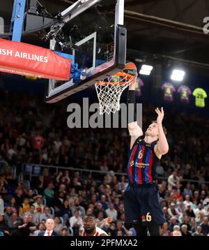 Sabadell, Barcelone, Espagne. 17th mars 2023. Barcelone Espagne 17.03.2023 Jan Vesely (FC Barcelone ) contrôle le ballon lors du match de basket-ball EuroLeague entre le FC Barcelone et Crvenza Zveda Belgrade au Palau Blaugrana le 17 mars 2022 à Barcelone. (Credit image: © Xavi Urgeles/ZUMA Press Wire) USAGE ÉDITORIAL SEULEMENT! Non destiné À un usage commercial ! Crédit : ZUMA Press, Inc./Alay Live News Banque D'Images