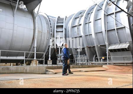 Modane Avrieux, France. 17th mars 2023. Illustration et vue des souffleries, y compris le plus grand tunnel aérodynamique sonique au monde pour les essais d'avions civils et militaires au centre d'Onera Modane-Avrieux, en France, sur 17 mars 2023. ONERA, une concentration d'installations d'essai unique au monde et un acteur clé dans l'aéronautique et la recherche spatiale, le laboratoire aérospatial français. Photo de Tomas Stevens/ABACAPRESS.COM crédit: Abaca Press/Alay Live News Banque D'Images