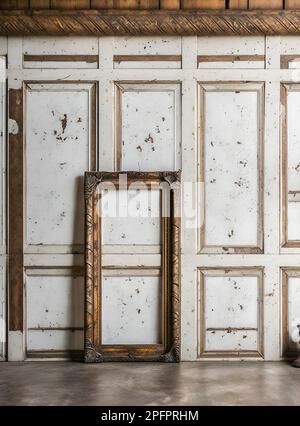 Cadre doré antique avec décorations en métal et espace de copie vierge, sur un mur d'un musée abandonné. Banque D'Images