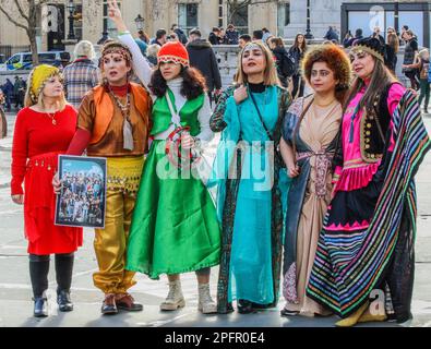 Londres Royaume-Uni 18 mars 2023 une lettre ouverte à Rishi Sunak de la population iranienne vivant en Angleterre pour aider à la récente répression violente par les autorités en Iran. Paul Quezada-Neiman/Alamy Live News Banque D'Images