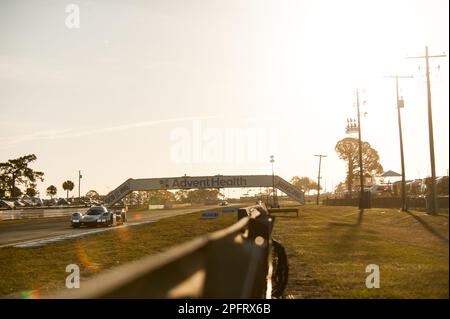 06 TANDY Nick (gbr), JAMINET Mathieu (FRA), CAMERON Dane (usa), Porsche Penske Motorsport, Porsche 963, Action pendant le Mobil 1 douze heures de Sebring 2023, 2nd tour du Championnat de sportcicatrice IMSA 2023, de 15 mars à 18, 2023 sur le circuit international Sebring à Sebring, Floride, Etats-Unis - photo: Jan-patrick Wagner/DPPI/LiveMedia Banque D'Images