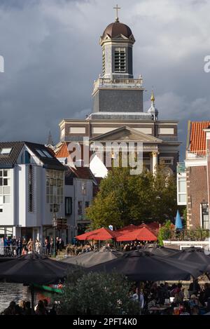 04 octobre 2021, Leiden, pays-Bas, l'église Hartetugkerk est une église de Leiden, pays-Bas et porte le nom du pont du même nom à l'époque Banque D'Images