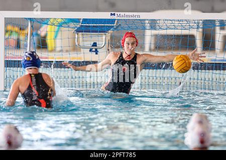 Roma, Italie. 18th mars 2023. Emalia Eichelberger (SIS Roma) au cours de SIS Roma vs RN Bologna, Waterpolo Italien série A1 femmes match à Roma, Italie, 18 mars 2023 crédit: Agence de photo indépendante/Alamy Live News Banque D'Images