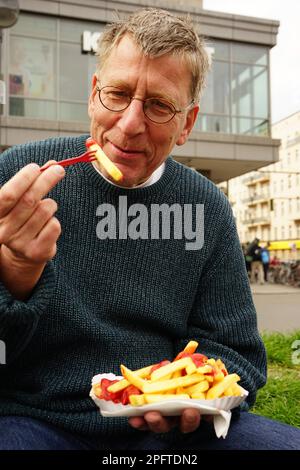 Hermannplatz, Berlin, frites, Allemagne Banque D'Images