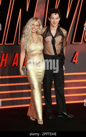 Londres, Royaume-Uni. 06th mars 2023. Molly Rainford et Carlos Gu assistent au Gala screening « John Wick: Chapter 4 » au Royaume-Uni à Cineworld Leicester Square à Londres. (Photo de Fred Duval/SOPA Images/Sipa USA) crédit: SIPA USA/Alay Live News Banque D'Images