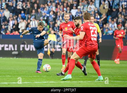 Allemagne. 18th mars 2023. De gauche à droite Takuma ASANO (BO), Konrad LAIMER (L), Josko GVARDIOL (L), Marcel HALSTENBERG (L), action, Football 1st Bundesliga, 25th match day, VfL Bochum (BO) - RB Leipzig (L), on 18 mars 2023 à Bochum/ Allemagne. #La réglementation DFL interdit toute utilisation de photographies comme séquences d'images et/ou quasi-vidéo # crédit: dpa Picture Alliance/Alamy Live News Banque D'Images