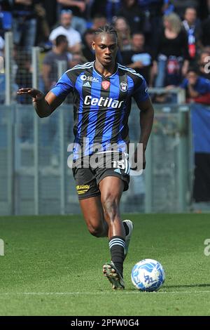 Pise, Italie. 18th mars 2023. Idrissa Toure' (Pise) lors de l'AC Pise vs Benevento Calcio, match italien de football série B à Pise, Italie, 18 mars 2023 crédit: Agence de photo indépendante/Alamy Live News Banque D'Images