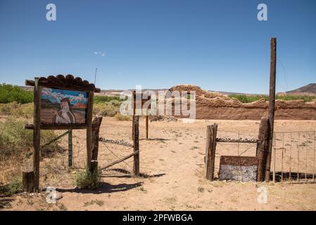 Santa Rosa de Lima, Nouveau-Mexique, fondée en 1734, une ville fantôme près d'Abiquiu, Nouveau-Mexique, États-Unis, États-Unis. Banque D'Images