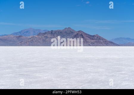 Vue sur Bonneville Salt Flats dans l'Utah Banque D'Images