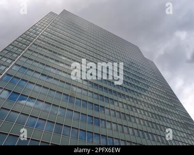 Bâtiment Dreischeibenhaus à Düsseldorf Allemagne Banque D'Images