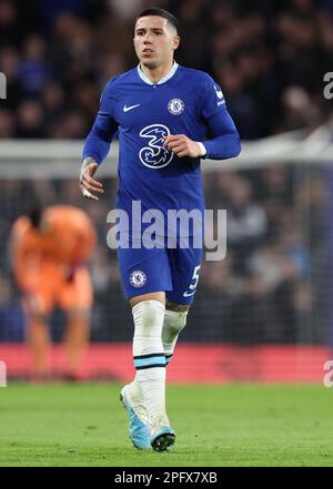 Londres, Royaume-Uni. 18th mars 2023. Enzo Fernández, de Chelsea, lors du match de la Premier League à Stamford Bridge, Londres. Le crédit photo devrait se lire: Paul Terry/Sportimage crédit: Sportimage/Alay Live News Banque D'Images