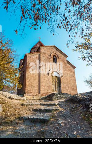 Ancienne église albanaise près de la ville de Qakh. Ancien temple de Kurmukhi dans le nord de l'Azerbaïdjan. XII - XIII siècles Banque D'Images