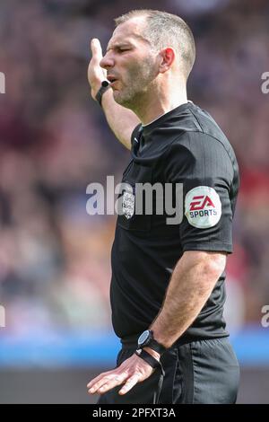 Sheffield, Royaume-Uni. 19th mars 2023. Arbitre Tim Robinson au cours de la coupe Emirates FA Quarter-finals Sheffield United contre Blackburn Rovers à Bramall Lane, Sheffield, Royaume-Uni, 19th mars 2023 (photo de Mark Cosgrove/News Images) à Sheffield, Royaume-Uni le 3/19/2023. (Photo de Mark Cosgrove/News Images/Sipa USA) crédit: SIPA USA/Alay Live News Banque D'Images