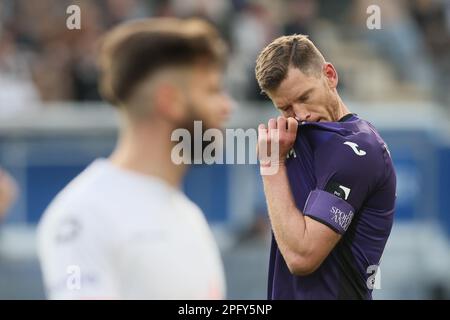 Jan Vertonghen d'Anderlecht réagit lors d'un match de football entre Oud-Heverlee Leuven et RSC Anderlecht, dimanche 19 mars 2023 à Louvain, le 30 e jour de la première division du championnat belge de la Jupiler Pro League 2022-2023. BELGA PHOTO BRUNO FAHY Banque D'Images