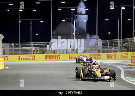 03/17/2023, Jeddah Corniche circuit, Jeddah, Grand Prix de Formule 1 d'Arabie Saoudite, sur la photo Lando Norris (GBR), McLaren F1 Team, Nyck de Vries (NLD), Scuderia AlphaTauri Banque D'Images