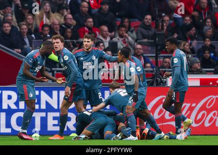 19-03-2023: Sport: Ajax et Feyenoord AMSTERDAM, PAYS-BAS - MARS 19: Lutscharel Geertruida (Feyenoord Rotterdam), Orkun Kokcu (Feyenoord Rotterdam), Banque D'Images