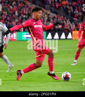 St. Louis, États-Unis. 18th mars 2023. St. Louis City avance Nicholas Gioacchini (11) dribbles. STL City a battu les tremblements de terre de San José, 3-0, dans un match de football de ligue majeure sur 18 mars 2023 à LA VILLE Park Stadium à St. Louis, Mo, États-Unis. Photo par Tim Vizer/Sipa USA crédit: SIPA USA/Alay Live News Banque D'Images